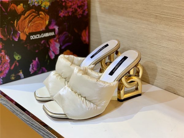 dolce & gabbana d&g down letter drag sandals