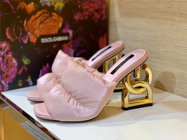 dolce & gabbana d&g down letter drag sandals