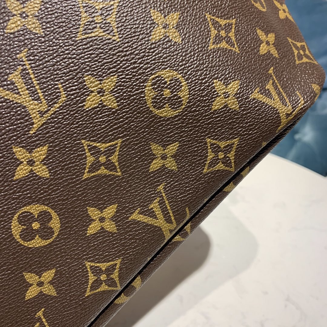 Louis Vuitton Neverfull GM Monogram Canvas - Image 5