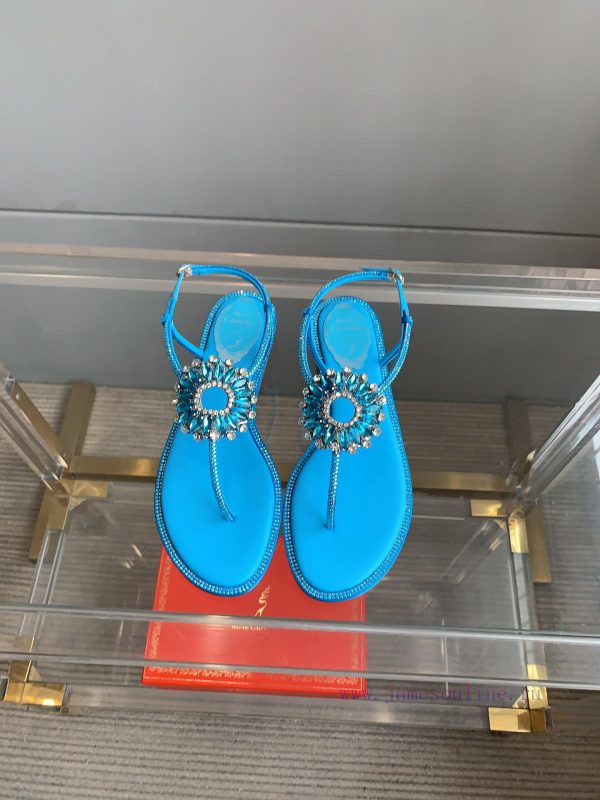 Ren Caovell's new rhinestone sunflower clip toe sandals always exude a fairy like aura. The e0s3jfim
