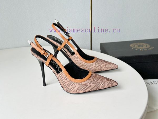 Versac Fan Family's new 23 year old Allover series high-heeled sandals with exposed heels, p2up823ko