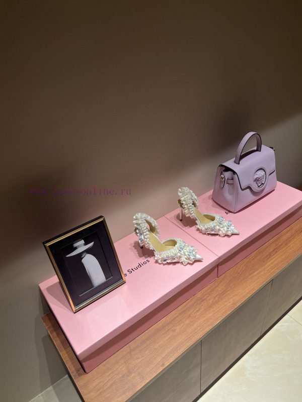 The mostCrystal Lace Lace High Heel SandalsExquisite princess shoes, none of themThere is ne8sq2dp0x