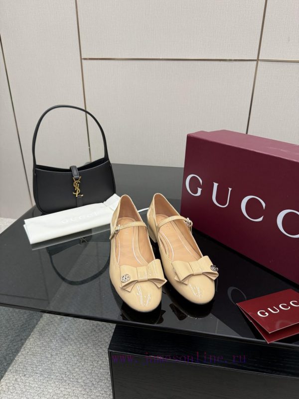 over knee μποτες σε τι σωματοτυπο ταιριαζουν | GUCCI25 Mary Jane Shoes Fashion Show New Director's Color And Real Wearing Concept 🪽 Each Color kyyvhhbo | ηλεκτρική μπότα