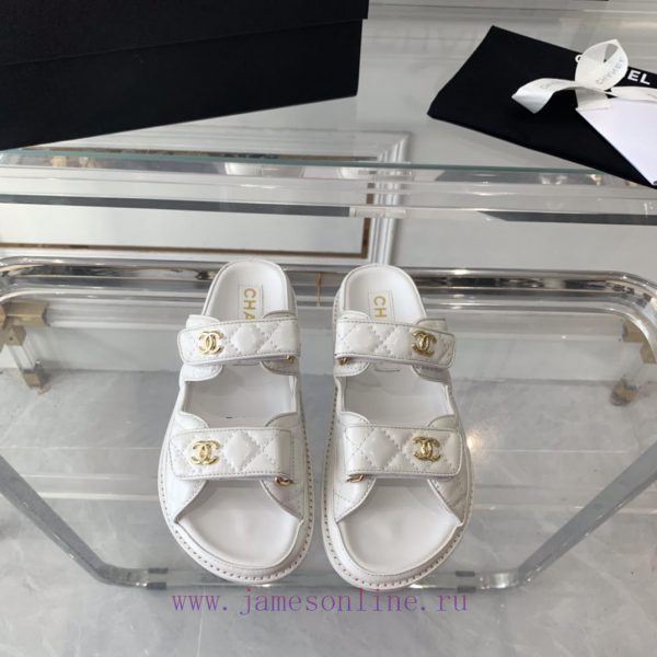 παπουτσια διαφορετικο χρωμα | Chanel's New Beach Half Drag Sandals Top Of The Line Super Version Super Popular Style A Must-h god3nzkl | ζαρσ μποτακια για αγορια