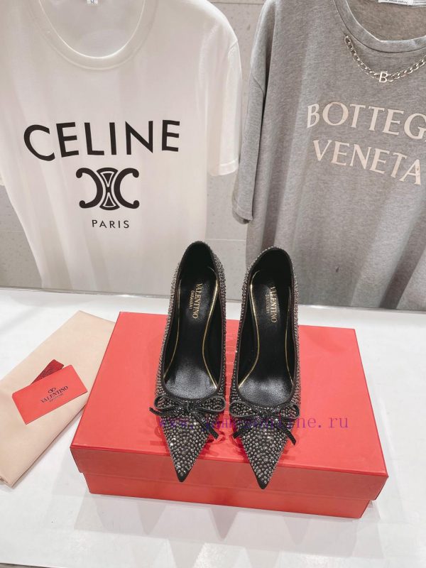 παντοφλες και πεδιλα φλατ | New Top Production Valentino Valentino 〰️ The 2024 SS Official Synchronized Latest Fashion Shoe faezcv26 | παλαιστικα παπουτσια παιδικα