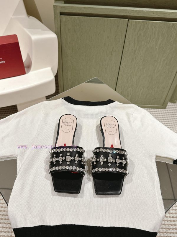 crocs πεδιλα για κοριτσια | | ²⁰²4 𝐬𝐬  🤍🤎New Diamond Slippers Series Newly ReleasedAn Elegant And Fresh Style The Latest Ve tw11qufh | ασπρα διπατα παπουτσια