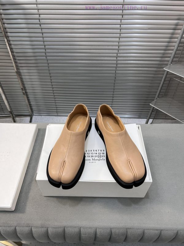 αδιάβροχα μποτάκια alpine pro | MM6 Maison Margiela 2024 New Split Toe Shoes Casual Shoes Le Fu ShoesCustomized Size 35-4040 No 1963hy0f | παπουτσια νορθ φεισ