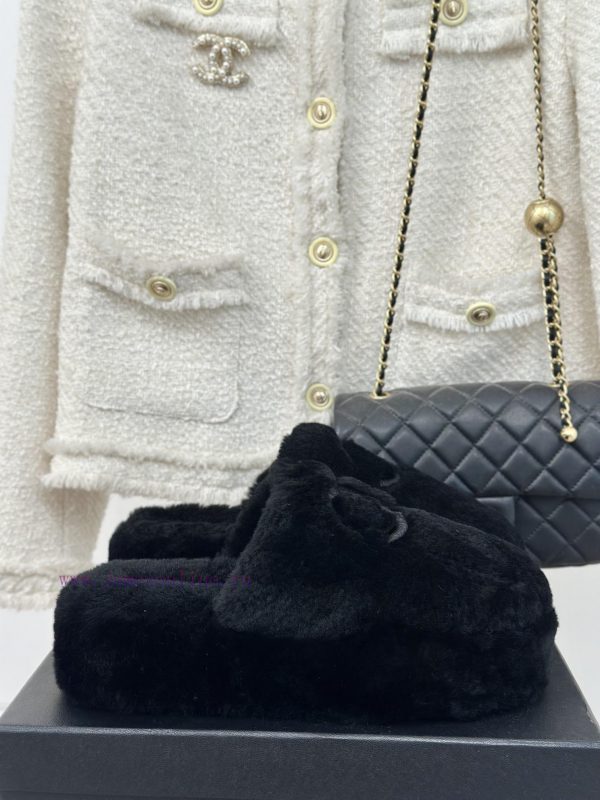 ellen πεδιλα | Chanel | Chanel Classic Large Pair C Hairy Half SlippersThe "First To Wear" Series Of Walking S f0qzl5ac | πέδιλα καλοκαιρι 2019