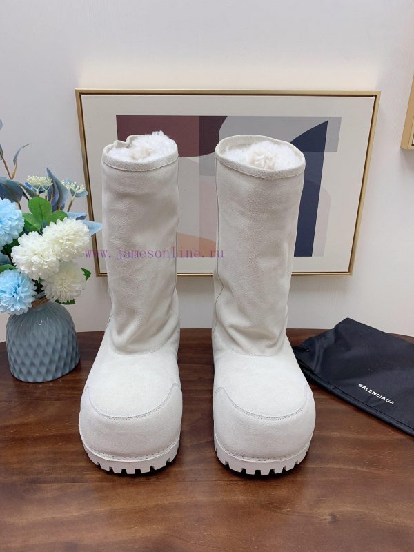 πεδιλα χαμηλα εσπανιτας | Balenciaga 24 Snow Boots And Large Cotton Boots From BalenciagaBalenciaga Unlocks LA Show Overs mcy0o67g | azarey παπουτσια
