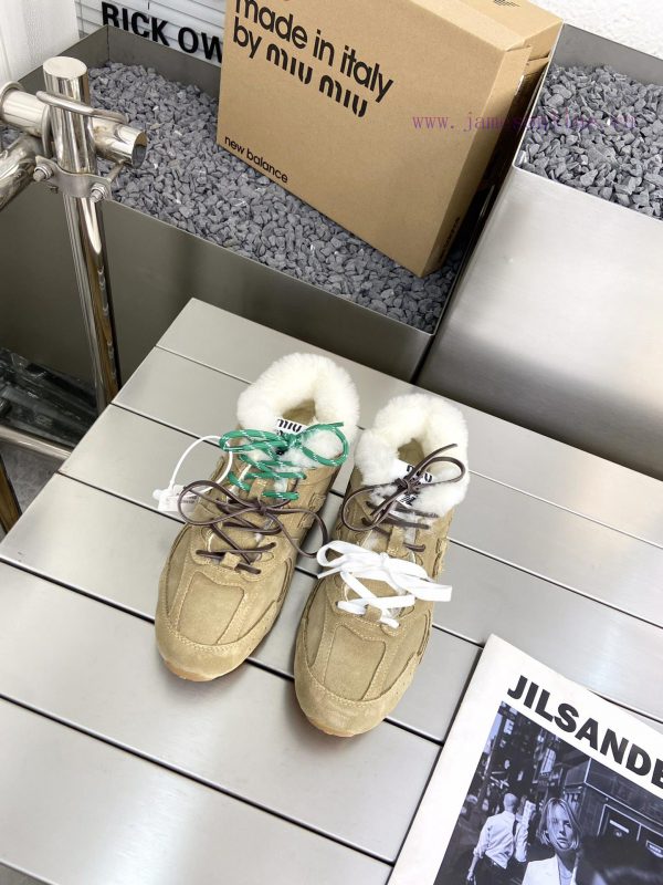 εχε πεδιλα καλοκαιρινα | MIUMIU ️ NEW BALANCE 530 Series Miu Miu | New Balance Collaboration Ss24 Autumn/winter Series R h5yc1nv9 | δερνατινα μποτακια