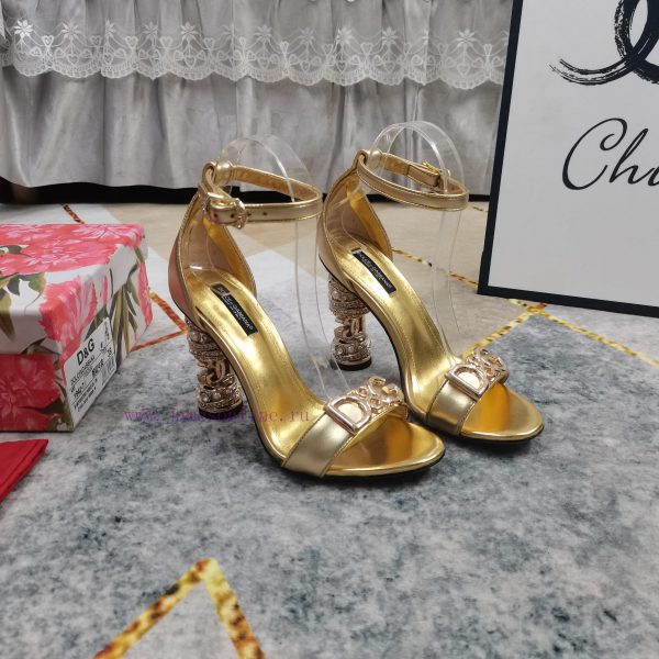 γιαγιά που πουλούσε παντόφλες στην λαική | New Top DGNew DG Buckle Decoration+pearl Rhinestone Heel High-heeled SandalsPerfect Attention T fzl2p27y | ετσι σε θελω σκισμενο τζιν με μποτες