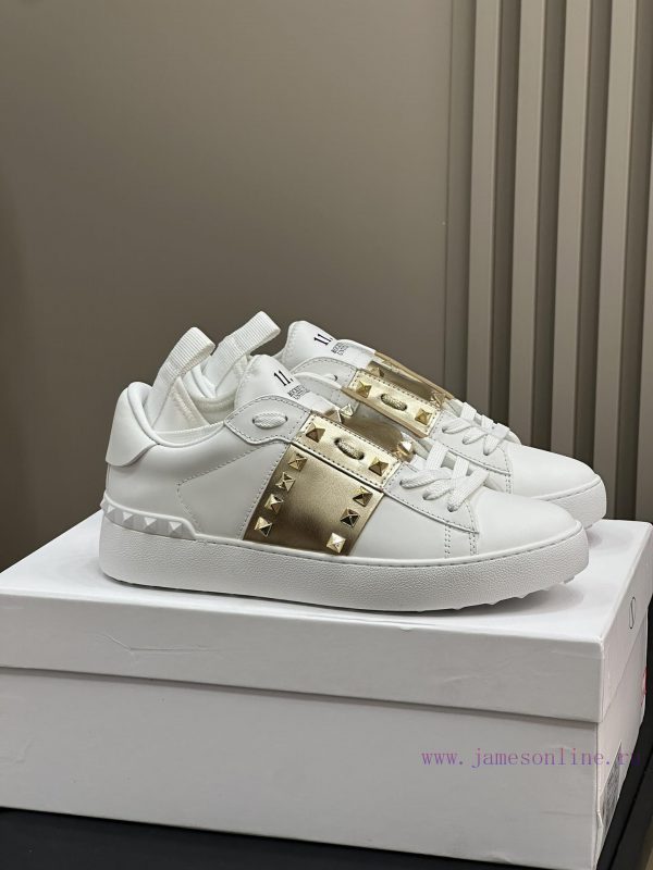 μποτα μυτερη | Valentino Fw23 New Arrival～Valentino Classic White Shoes With SocksMade Of Calf Leather Materia y75y74zg | voi and noi μποτακια