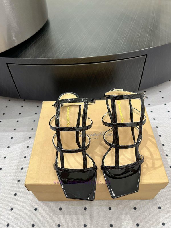 γοβεσ ψαθα | 𝒈𝒊𝒂𝒏𝒗𝒕𝒐𝒓𝒐𝒔𝒔𝟐𝟒𝒔𝒔 The Square Head Design Is Super Cool Classic And Versatile And Can Be Perfectly 0q3lg8ds | άσπρα λουστρίν μποτακια γυναικεία