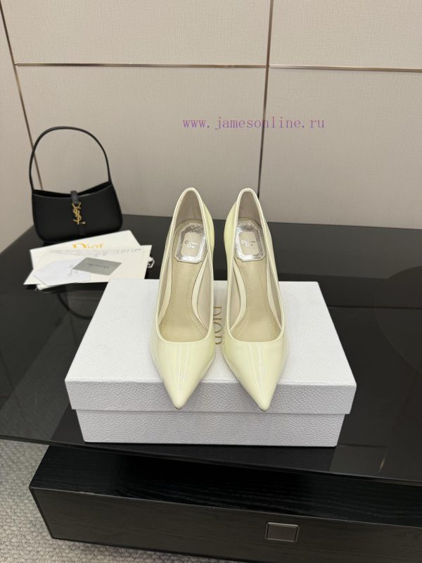 ζεστο μποτακι μοτοσυκλέτα | DIOR2025/𝐒𝐒𝐧𝐞𝐰 Spring/Summer Lacquer Leather Pointed High Heels Single Shoe SeriesContinuing Di biuvifo5 | all star παπουτσια 2016