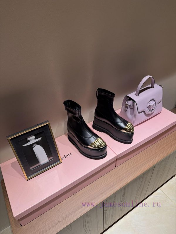 max frozen παντοφλες | The Design Master Forgotten By The PublicElsa Schiaparelli Elsa SchiaparelliChanel's Lifelong R ca5cs2rt | bon cout ζαφειριου ιωαννη παπουτσια ωρισκο