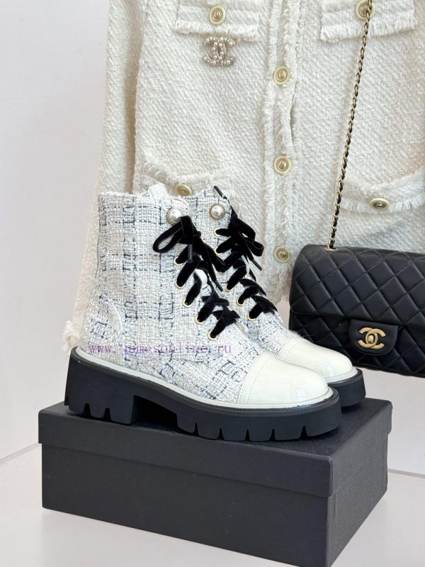 αρχαιελληνικα πεδιλα φλατ | Chanel | Chanel Classic Pearl Thick Bottom Martin BootsThis Pair Of Short Boots Is A Must-have 5tmjln3p | λευκες γοβες τακουνι ψηλο ασπρες