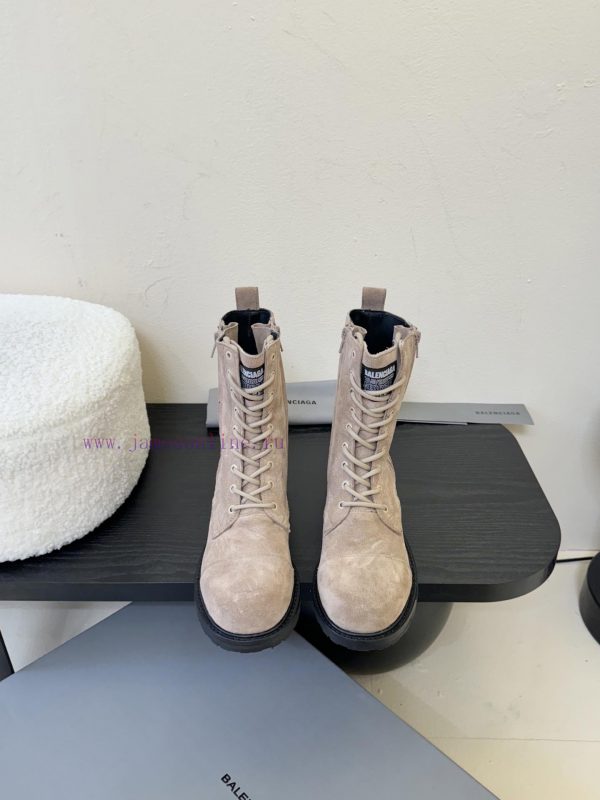 ασπρα μποτακια olympic stores | Balenciaga Parisian Fashion Show Short Boots Are A Heavyweight New Product At Paris Fashion Wee fw0whgch | αθλητικα παιδικα παπουτσια zakcret