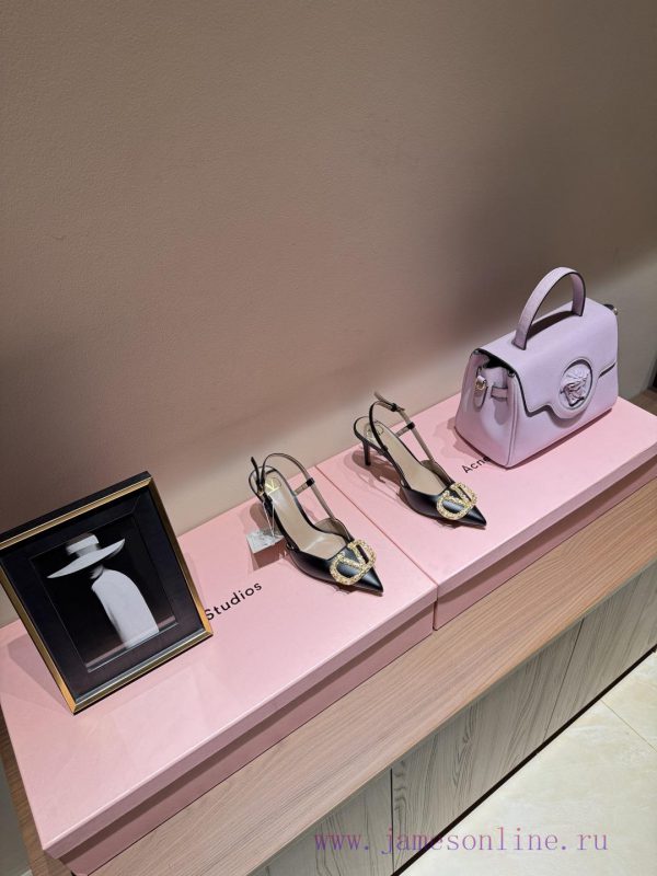 αντρας πασαρελα με τακουνια | The MostBow Decoration Metal Nail Valentino High HeelsColor Matching Official Synchronized Outp kzy4ahlg | καλα ανδρικα παπουτσια