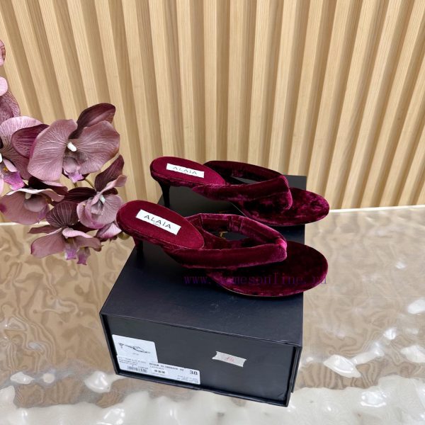 ανδρικα μποτακια στρατιωτικα | 2025 New Fashion Show | ALAIA | French High End First Tier High End Customized Brand New Retro ds0l4zuy | η γυναικα με τις κοκκινες μποτες