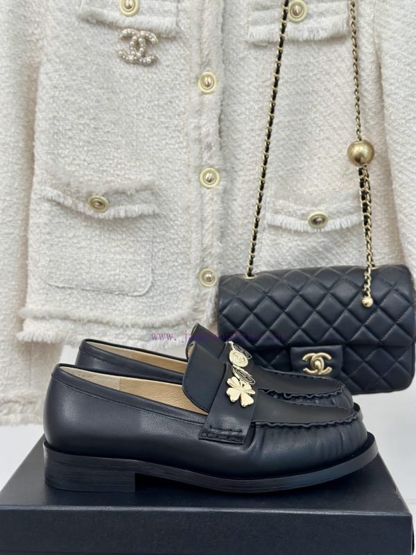 σακελλαρησ ανατομικα πειραιασ παντοφλες | Chanel | Chanel Classic Double C GoldFour Leaf Clover Gold Coin Le Fu Shoes Single ShoesLe Fu S h2ei0jlc | μποτακια νεανικα γυναικεια με τακουνι