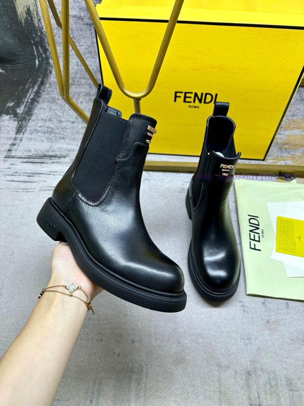 εφαρμοστο μποτακι | FENDI Brand New Chelsea Boots Made Of Black Cowhide Fabric With Sheepskin Insoles And Gold Buck z7m18gu7 | tommy hilfiger μποτακια κοριτσι