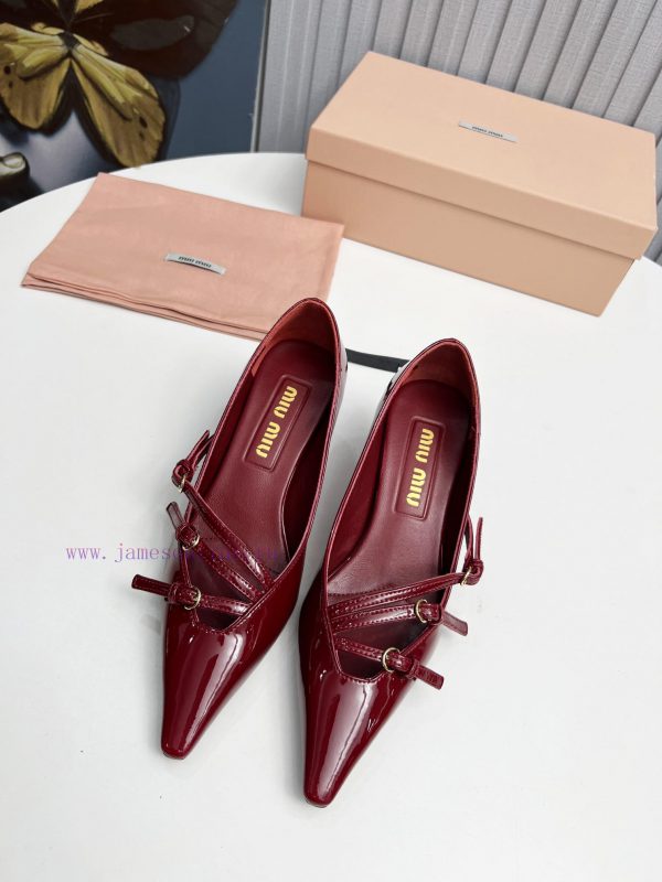 ιερή παντόφλα στο βατοπέδι | The Miumiu Cat Follow-up Shoes Feature A Brand New And Super Beautiful Decoration Full Of Fashi 3e5lh25u | ultra boost παπουτσια