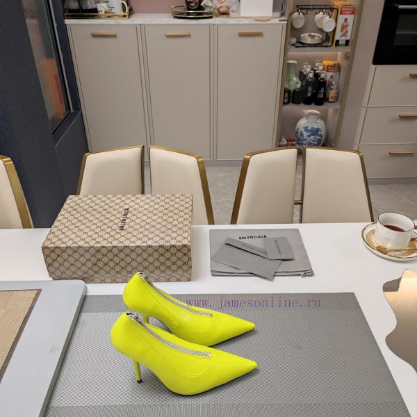 ασημι πεδιλα mourtzi | Balenciaga's Spring 2024 Top Selling Product With Balenciaga/adidas' New Product Launch Showroo bhkfmlbv | all star παπουτσια ασπρα