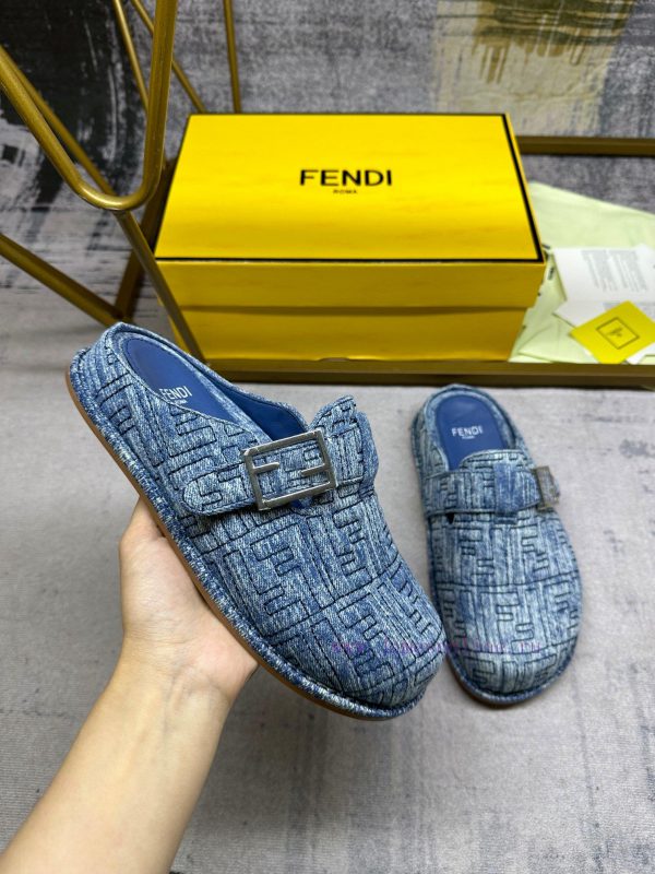 nude πεδιλα με χοντρο τακούνι | FENDI's Latest Hot Item Flat Bottomed Half Bag Slippers With FF Decorative Buckle Imitation Old 57n7texs | χαμηλοτακουνα νυφικα παπουτσια
