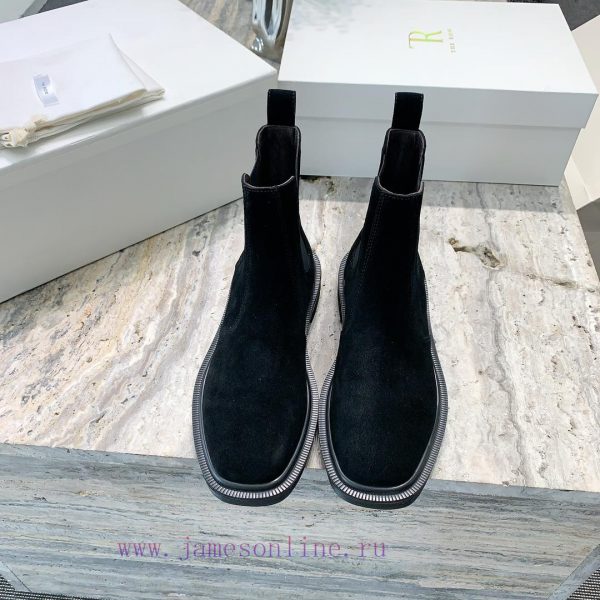 αττικόν μποτης | The Row's New Short Boots Have A Simple And High-end Feel With A Square Toe That Is Both Cool A qbsnkcuv | βελουδινες γοβες με χοντρο τακουνι