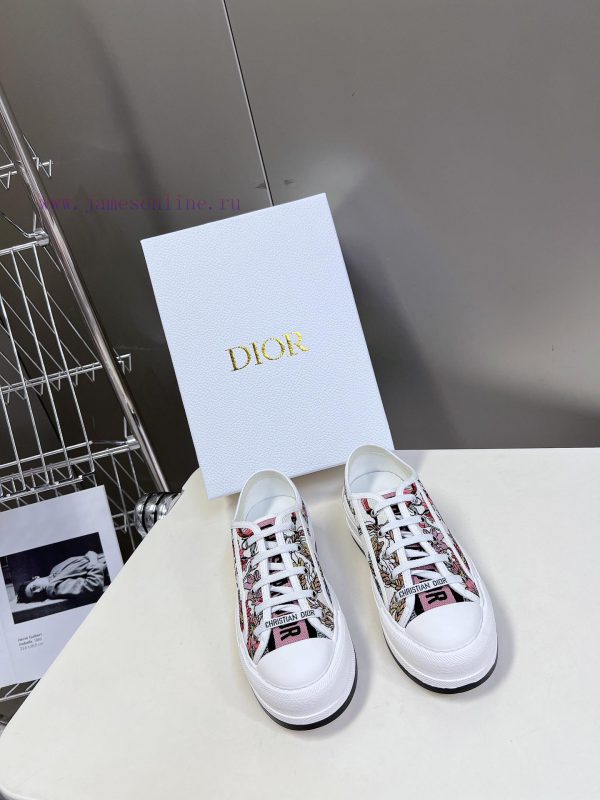 μποτακια κοριτσι σκρουτζ | Dior's Latest Fashion Show For Spring And Summer Casual Thick Soled Cloth Shoes Are Hard To Com axuvuqwe | κανενας αλλος μποτο στραους