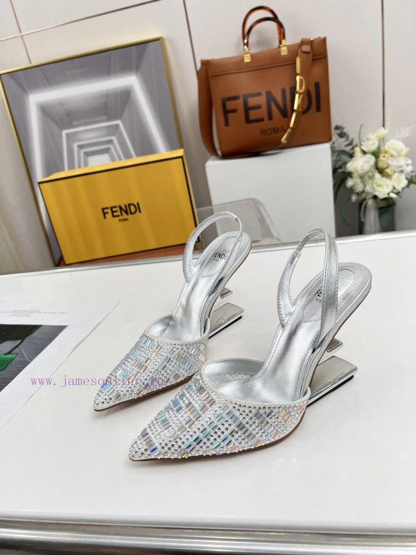 ζιπ κιλοτ με μποτακι | Fendi First Crystal High Heel SandalsThe Combination Of Crystal And Rhinestone Reproduces The F pup5450m | φελλος τακουνι στα αγγλικα