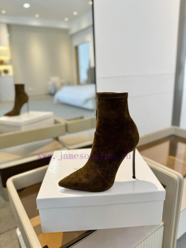φώτο μοντέλα με παντόφλες | PriceCasadeiQueen's High Heels [Heha] From Top Italian Shoe BrandIt Was Founded By Quinto Casad 9yfgp05b | επωνυμα παπουτσια online