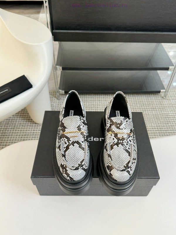 βαβουλασ πεδιλα | 𝐀𝐥𝐞𝐱𝐚𝐧𝐝𝐞𝐫 𝐖𝐚𝐧𝐠  The Clean And Stylish Image Of Alexander King's Loafers Is Deeply Rooted In Peo fj92jvz7 | παπουτσια guess 2016