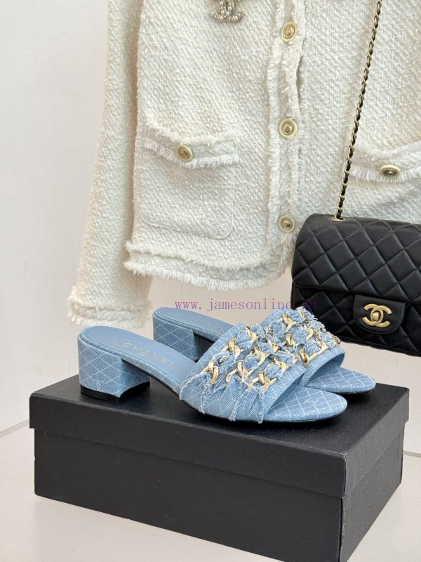 αττικα σαγιακος γυναικειεσ μποτεσ | Chanel | Chanel 25K Spring/Summer New ProductsLarge Chain Double C SlippersChain Sandals Are Th xc9mh46a | παπουτσια ανδρικα βοι νοι