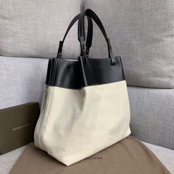 Bottega Veneta Quad Leather-trimmed Canvas Tote Bag In Black White - Image 8