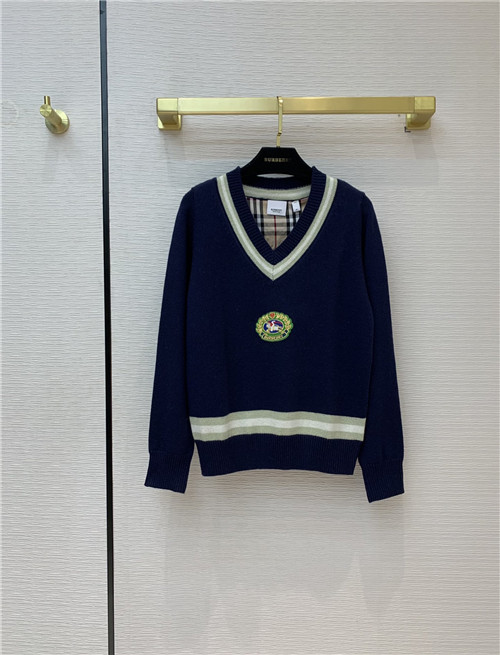 burberry embroidered sweater
