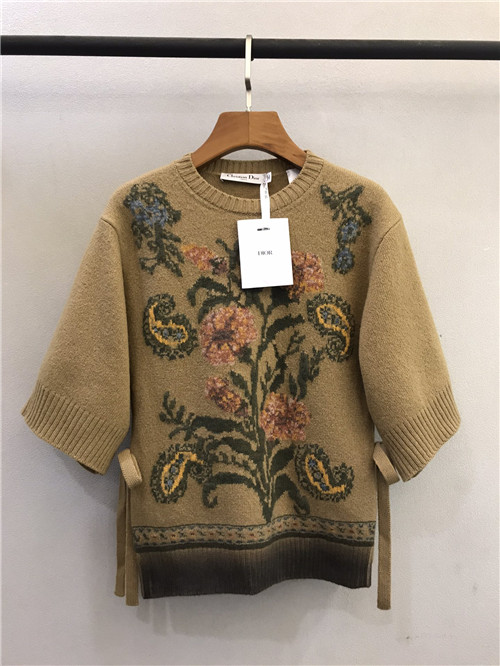 dior cashew cashmere top