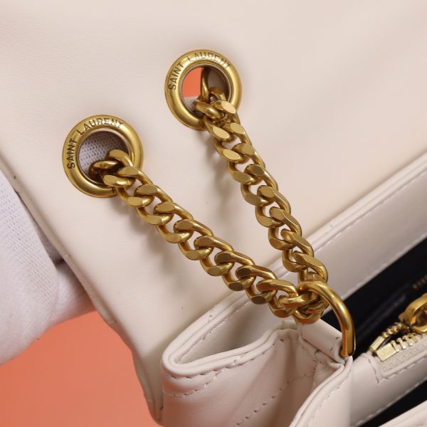 YSL Yves Saint Laurent LOULOU medium White - Image 5