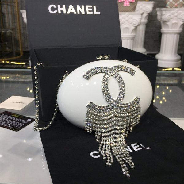 Chane tassel crystal dinner saucer bag