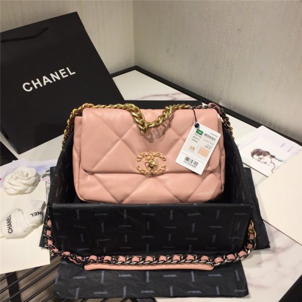 chanel 19 bag small