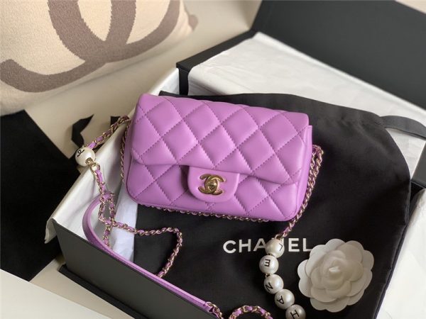 Pearl bag CHANEL