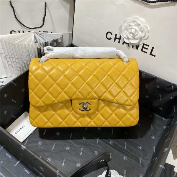 jumbo chanel bag