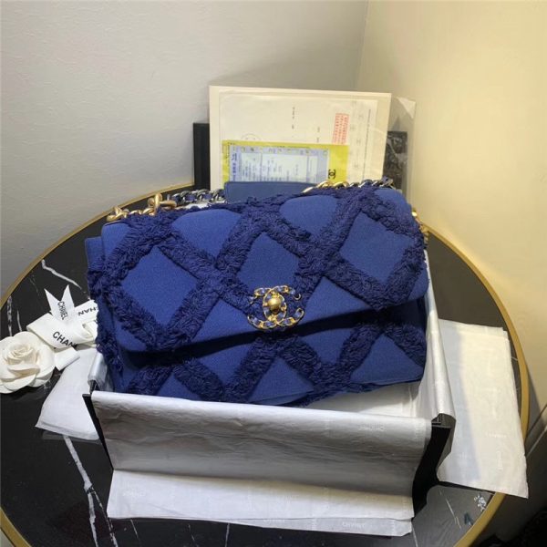 chanel 19 bag