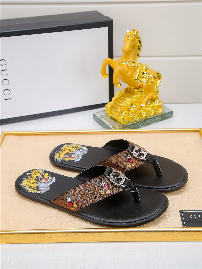 Gucci slippers