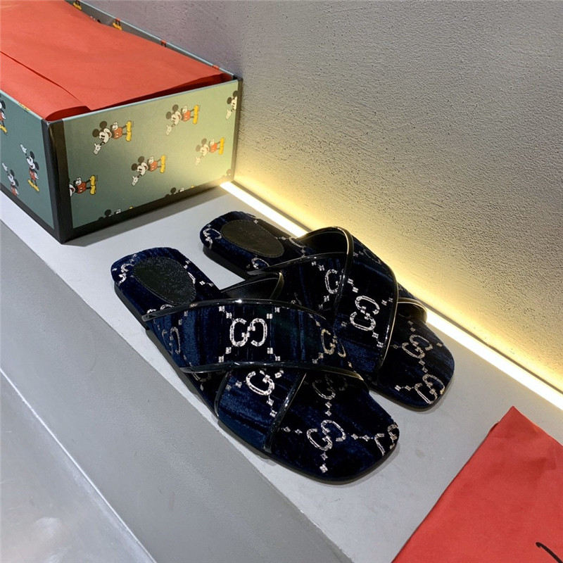 gucci GG slippers