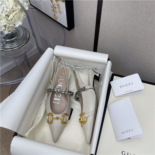 gucci horsebit chain low heel sandals - Image 3