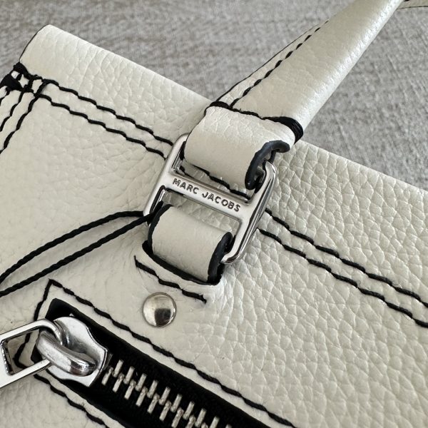 Marc Jacobs Tote Cross-Body Bag Pebbled Top Cowhide Leather Ultra-Soft And Delicate Dust Bag White - Image 8