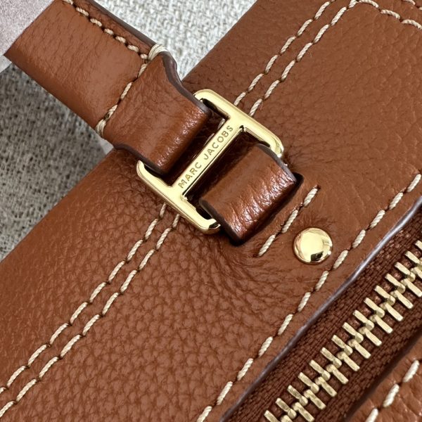 Marc Jacobs Tote Cross-Body Bag Pebbled Top Cowhide Leather Ultra-Soft And Delicate Dust Bag Brown - Image 5
