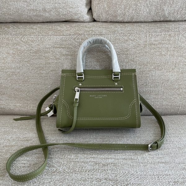 Marc Jacobs Tote Cross-Body Bag Pebbled Top Cowhide Leather Ultra-Soft And Delicate Dust Bag Green
