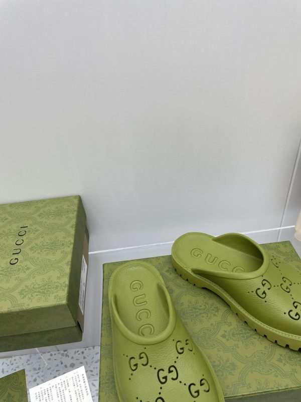 Gucci GG Slides Cave Slippers are versatile couple slippers green - Image 6
